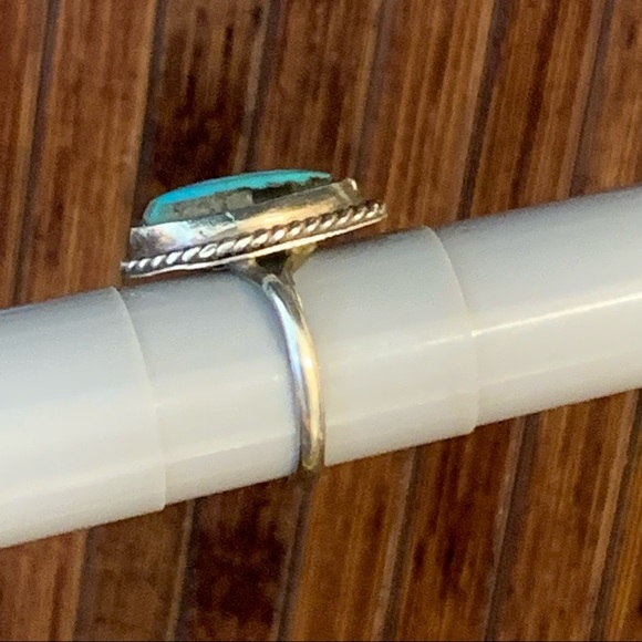 Vintage Turquoise Ring - Picture 4 of 8